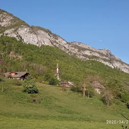 Chalet La Aux Fleurs *